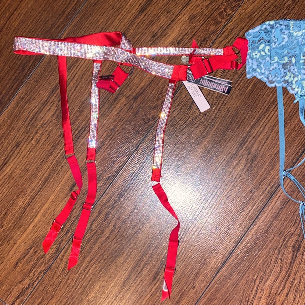 2pc Victoria’s Secret Garter belt